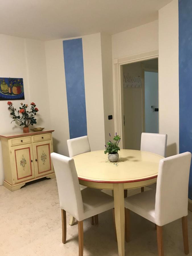 Appartamento Du Lac 1 ديسينسانو ديل غاردا المظهر الخارجي الصورة