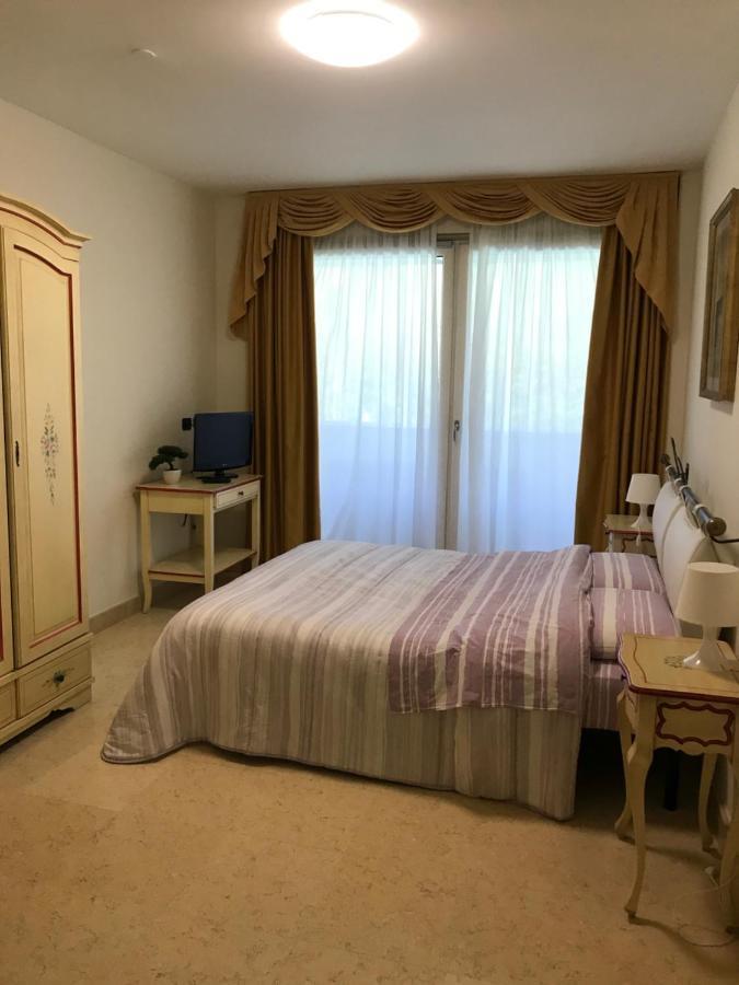 Appartamento Du Lac 1 ديسينسانو ديل غاردا المظهر الخارجي الصورة